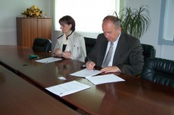Potpisao ugovor o realizaciji Projekta zamjene stolarije na objektu STŠ “Hasib Hadžović” Goražde