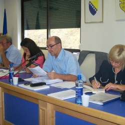Usvojena Odluka o izmjeni i dopuni Odluke o utvrđivanju javnog interesa za sklapanje specijalne pogodbe sa privrednim društvom „Emka-Bosnia“; nije usvojen Izvještaj o izvršenju budžeta BPK Goražde za 2011. godinu