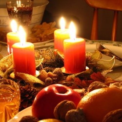 Svim pravoslavnim vjernicima čestitamo najradosniji hrišćanski praznik Božić, sa željom da ga provedete u miru i blagostanju, u dobrom zdravlju, ljubavi i sreći. Mir Božji, Hristos se rodi!
