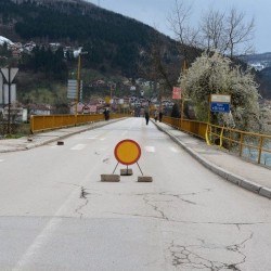 Do petka Most žrtava genocida u Srebrenici ponovo u funkciji