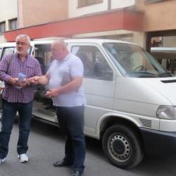 Ministar za privredu Esed Radeljaš donirao vozilo za prijevoz pacijenata