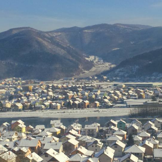 Višednevne niske temperature zraka dovode do  smrzavanja vode u cijevima