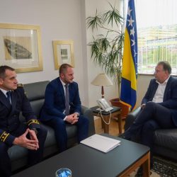 Zaključak je sa današnjeg sastanka ministra i komesara sa premijerom FBiH Nerminom NIkšićem