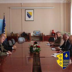 Ministar odbrane Bosne i Hercegovine Zukan Helez, 6. novembra 2023. godine u posjetu je primio premijera Bosansko-podrinjskog kantona Edina Ćulova i ministra unutrašnjih poslova BPK-a Nusreta Hubjera
