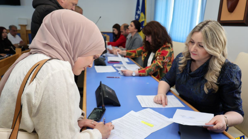 Potpisani ugovori o dodjeli studentskih stipendija redovnim studentima prvog i drugog ciklusa za studijsku 2024/2025. godinu