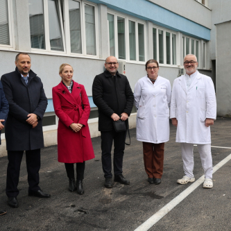 Zvanično okončani radovi na uređenju parking prostora ispred JU Doma zdravlja “dr. Isak Samokovlija” i JZU “Kantonalna bolnica” u Goraždu