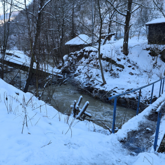 Osiguran montažni most čija postavka će omogućiti nesmetanu putnu  komunikaciju prema selu Mihovići