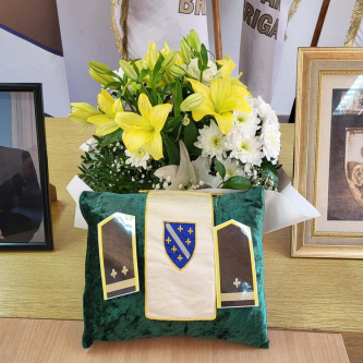 Vječno i s ponosom ćemo pamtiti našeg komandanta Muja Rišljanina, poruka je sa današnje komemoracije