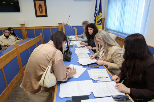 Potpisani ugovori o dodjeli studentskih stipendija redovnim studentima prvog i drugog ciklusa za studijsku 2025/2026. godinu