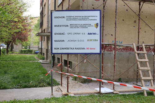 Zvanično započeli radovi na rekonstrukciji i utopljavanju deset stambenih objekata u centralnim gradskim ulicama Maršala Tita i Jusufa Duhovića.