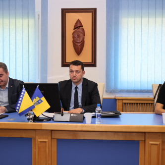 Data saglasnost premijeru za zaljučivanje ugovora sa Federalnim ministarstvom prometa i komunikacija