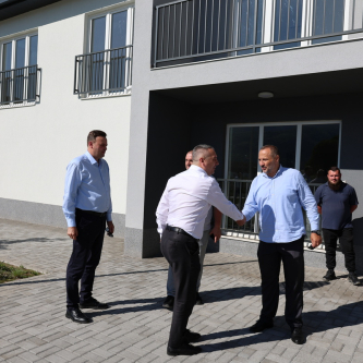 Podrška razvojnim projektima u BPK Goražde: Federalni ministar Dizdar obišao realizovane i aktuelne investicije