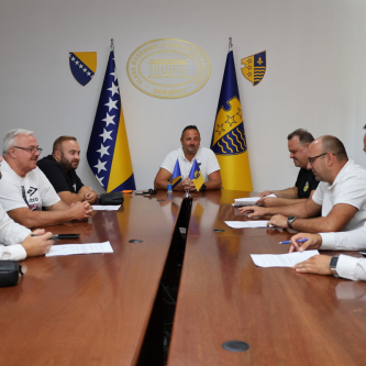 Potpisani ugovori: Dodijeljena sredstva za realizaciju projekata neprofitnih organizacija u oblasti zaštite okoliša i turizma