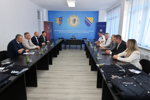 MUP Kantona Sarajevo nastavlja podršku MUP-u BPK Goražde: Dodijeljene taktičke uniforme