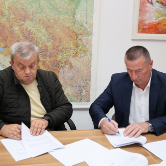 Potpisan ugovor za sanaciju klizišta na regionalnom putu R448 u Podmihovićima